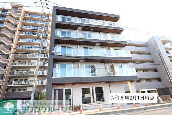 タチェット三郷中央の物件外観写真